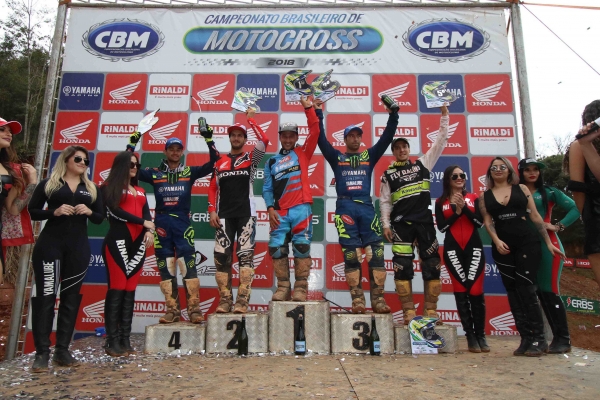 Felicitaciones al equipo de motociclismo IMS de Brasil, patrocinado por AM, que obtuvo buenos podios.